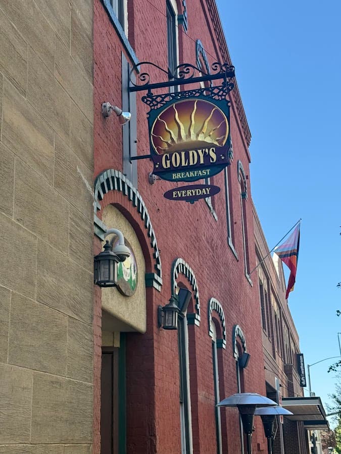 Goldy's Breakfast Bistro
