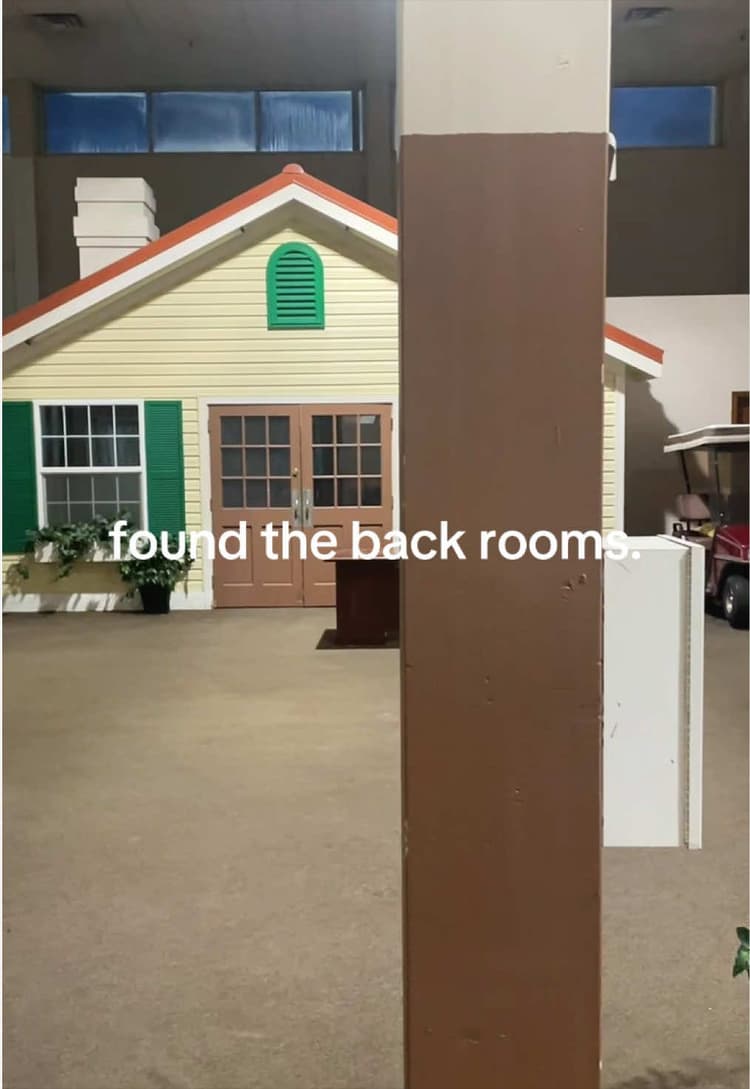 A Boise Ramada Inn Is Giving People the Backrooms Creeps