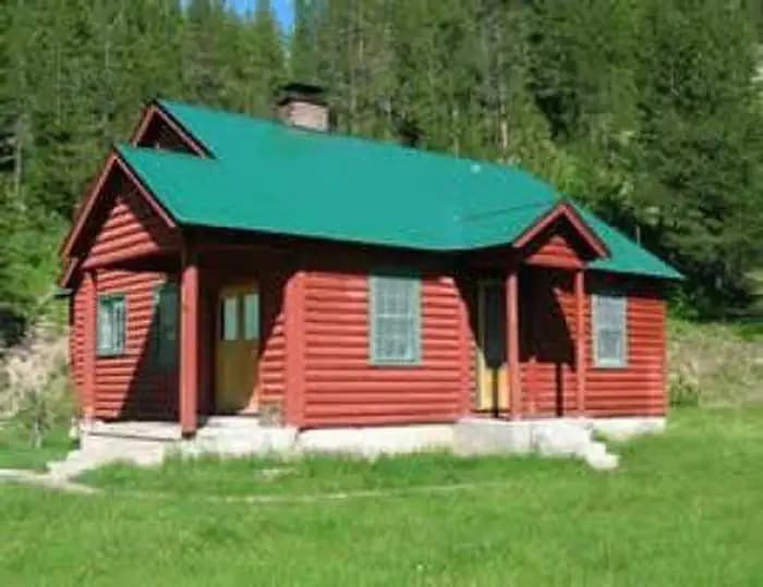 WARM RIVER CABIN